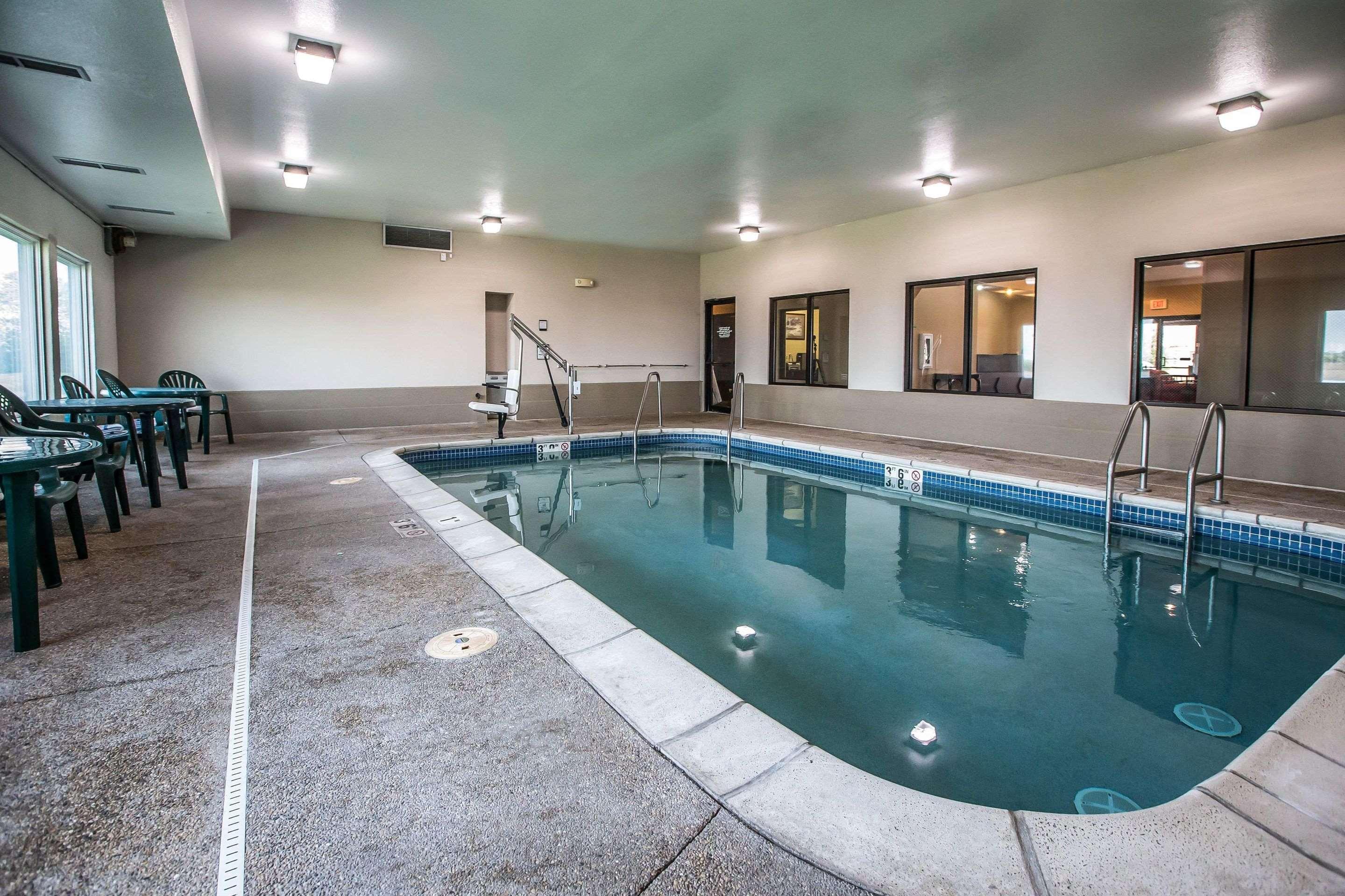Quality Inn & Suites Mendota Near I-39 Extérieur photo